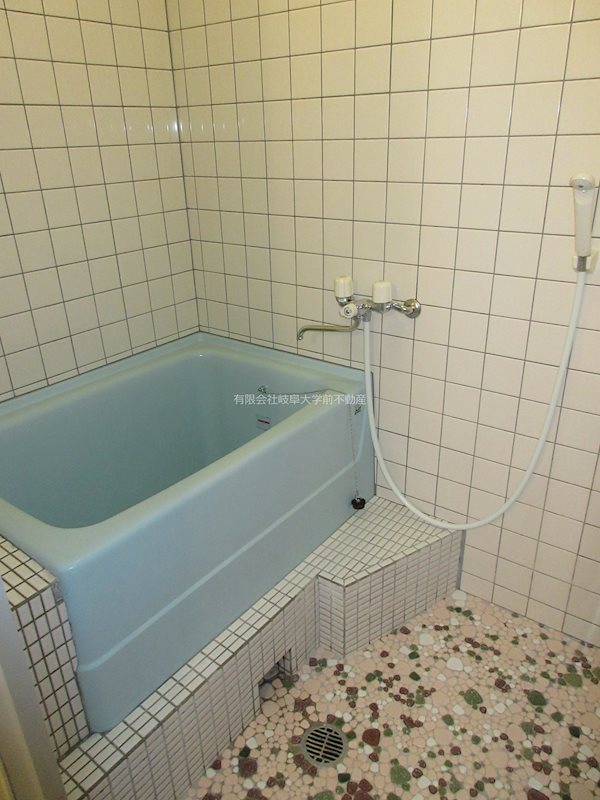大学前マンション お風呂（お部屋によっては据え置きタイプの場合あり）※写真は202