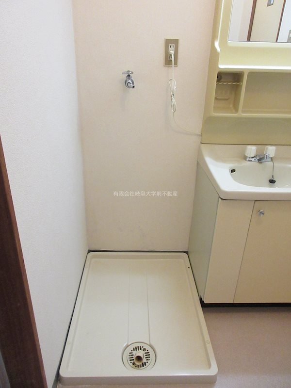 小森ビル 洗濯機置き場