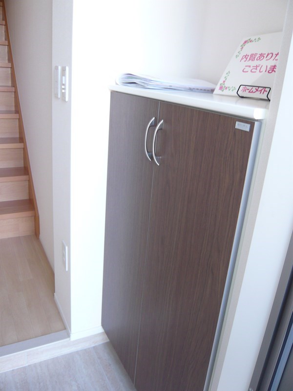 BELLE WHITE シューズボックス※写真は202または203