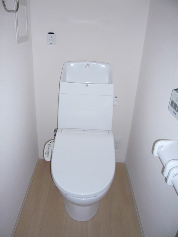 BELLE WHITE トイレ※写真は202または203
