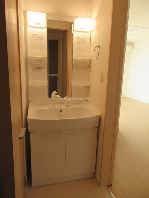 メゾンアンジュ 独立洗面台※写真はA101