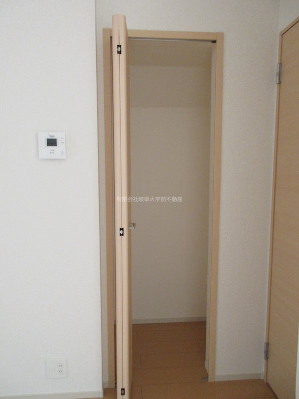 メゾンアンジュ ＬＤＫ収納※写真はA101