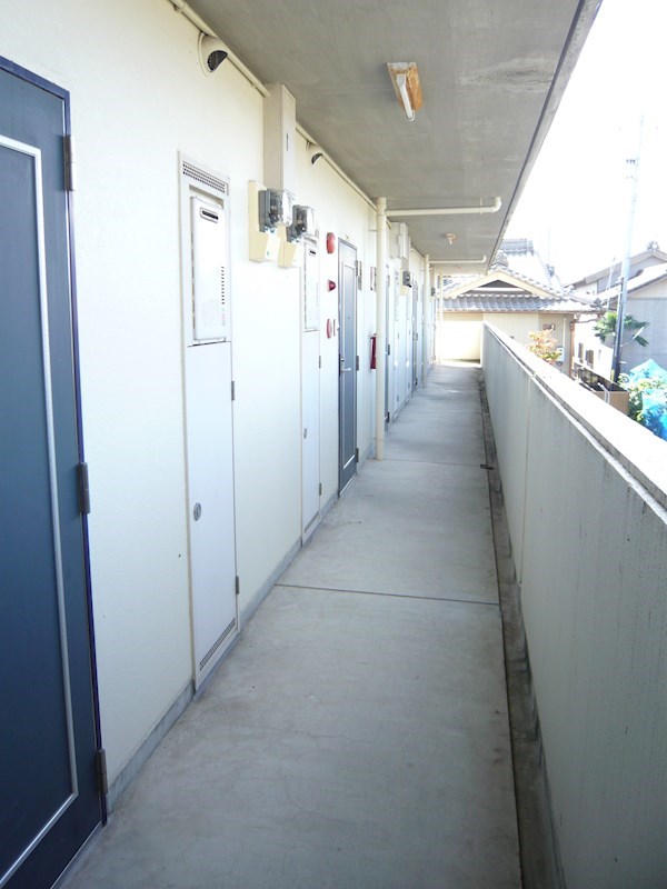 マンション花水木 共用廊下