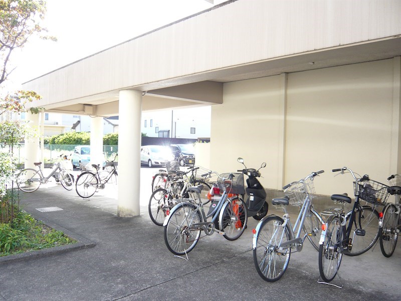 マンション花水木 駐輪場