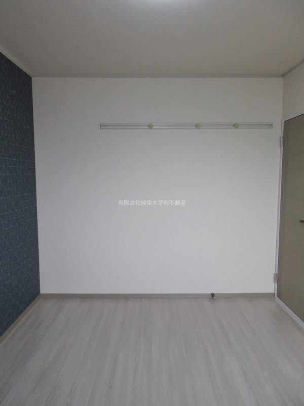 エスパレオK 窓側から見た洋室②※写真は202