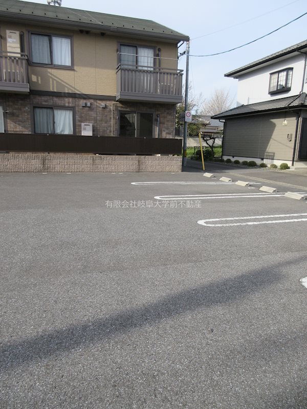 ボワ　ヴィラージュ 駐車場