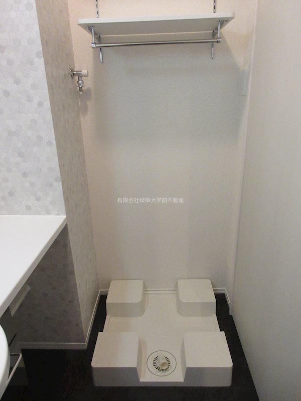 Salud primero折立 洗濯機置き場※写真は101