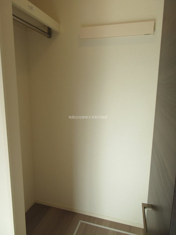 D-room South・North　D-room　North 収納※写真は102