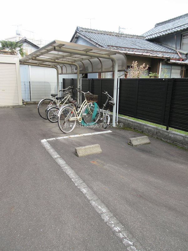 パスカル 駐輪場