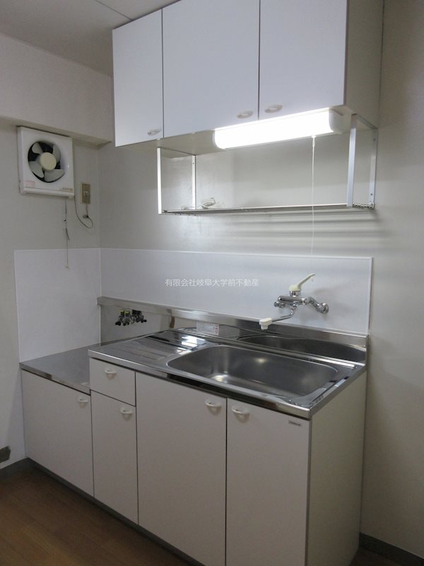 第1フラット久世 キッチン、2口コンロ設置可能※写真は302