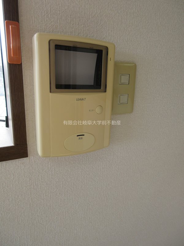 プレシャスモール ※写真は206