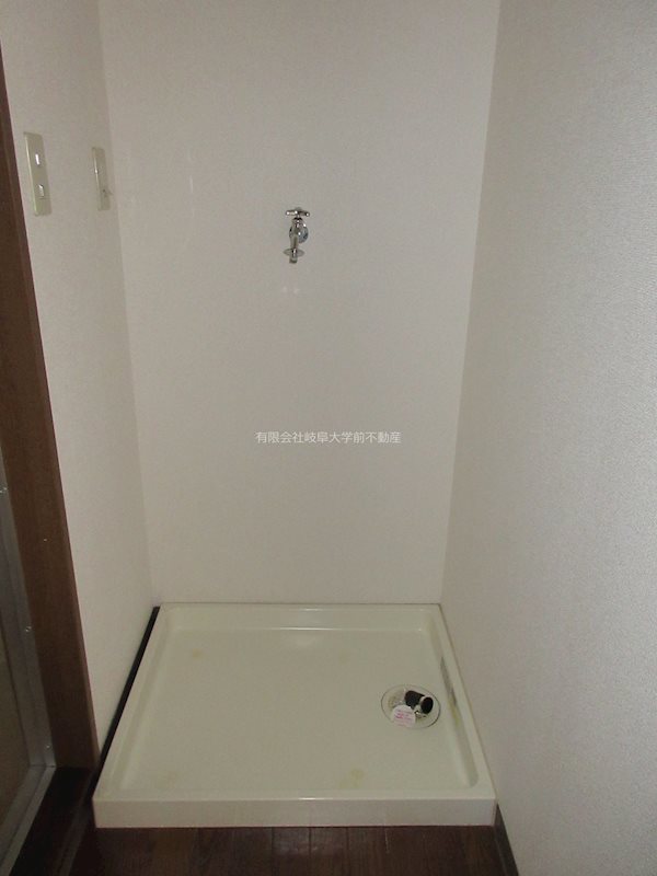 エスポワールT･R･H 洗濯機置き場※写真は105