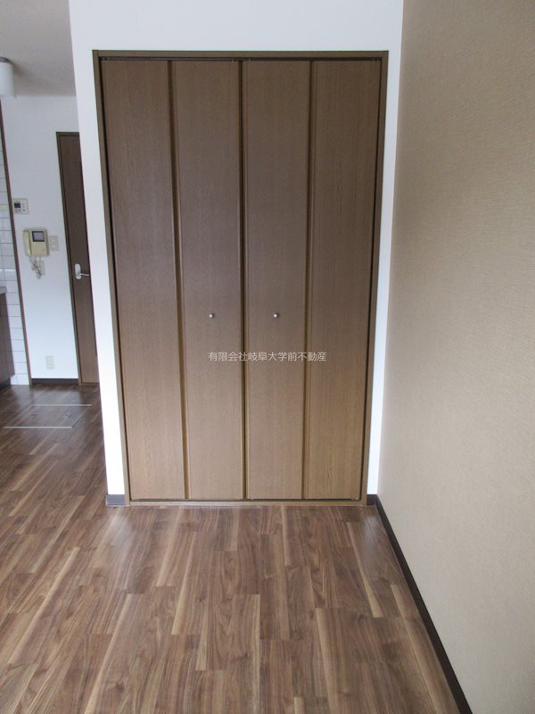 エスポワールT･R･H 収納※写真は105