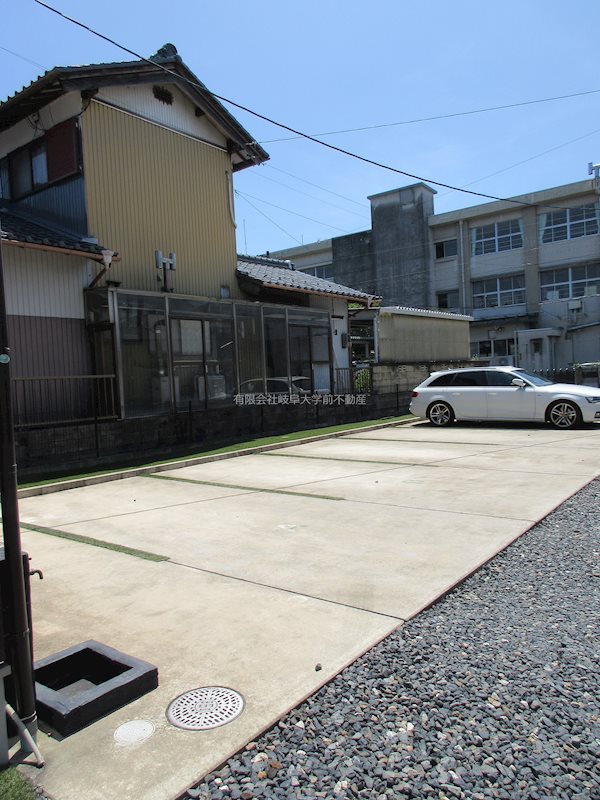 エスプレッソ 駐車場