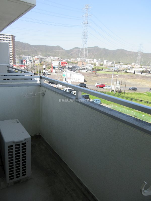 陽光学舎 ベランダ※写真は505