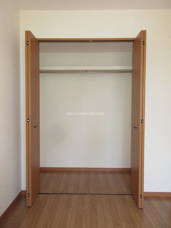 シャルフⅡ 収納