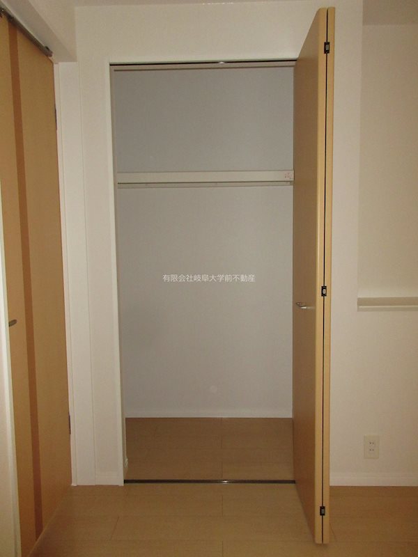 エクセレント2012 収納