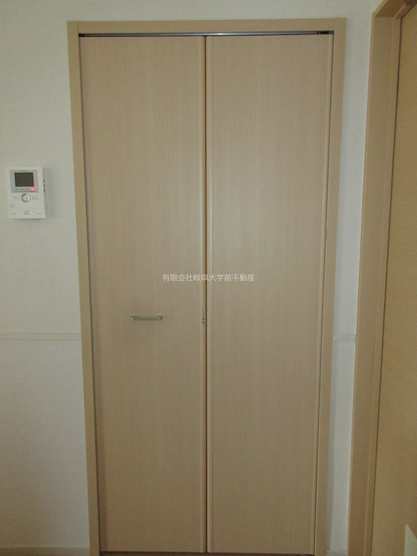 アドラーブル 収納