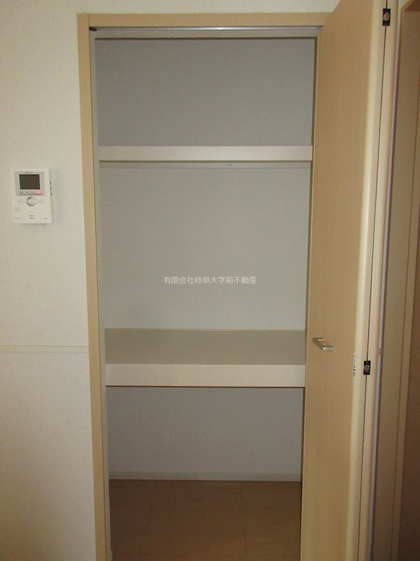アドラーブル 収納