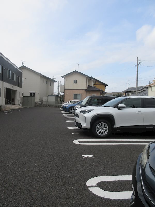リベル 駐車場