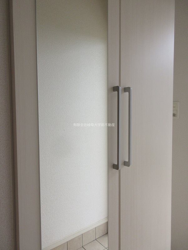 ワームス 収納